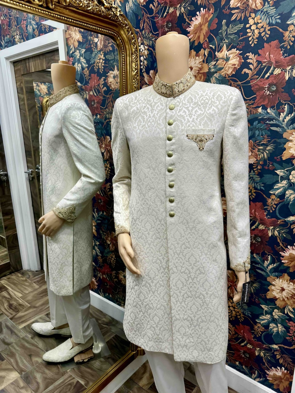 Kharandi Embossed Offwhite Embroided Shirwani 